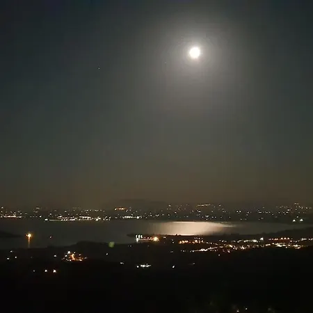 Moderne Mit Atemberaubendem Seeblick וילה *