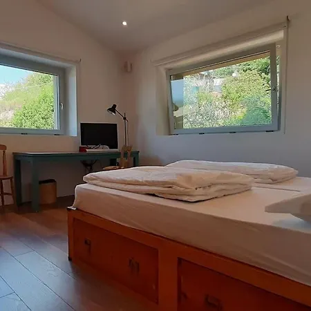 Moderne Mit Atemberaubendem Seeblick Lisciano Niccone