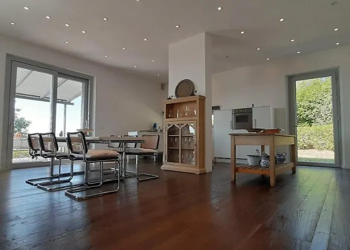 ヴィラ Moderne Mit Atemberaubendem Seeblick *