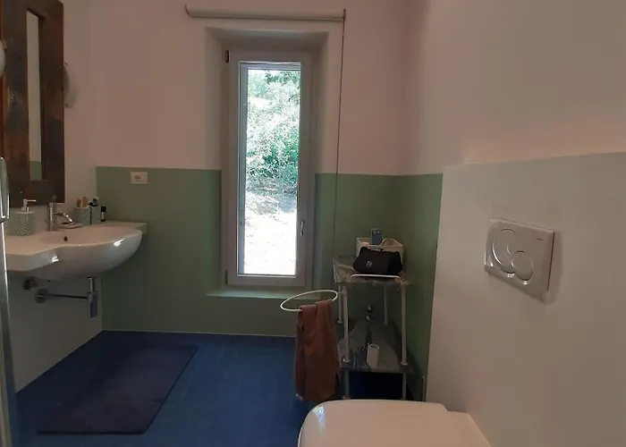 ヴィラ Moderne Mit Atemberaubendem Seeblick *